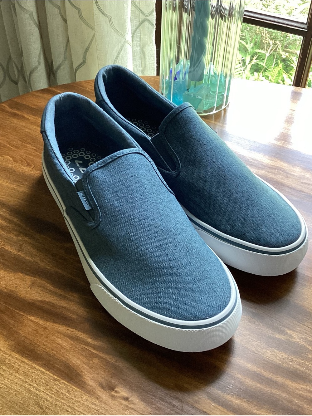Lugz Men’s Clipper Linen Slip-Ons in Navy, White and Gum Size 11 New Never Worn